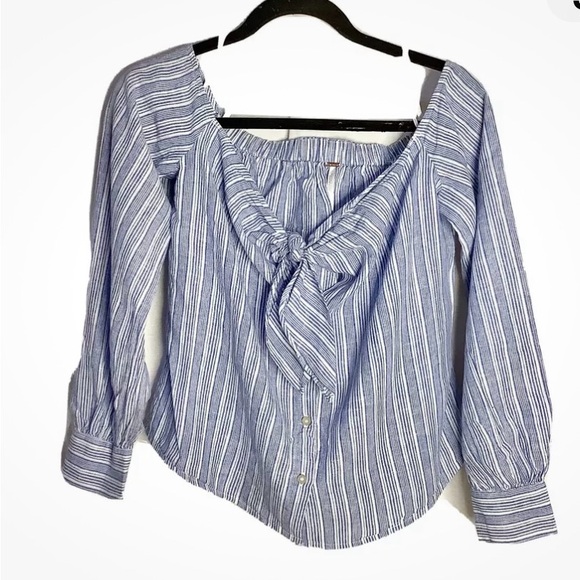 Free People Oxford blue and white striped off the shoulder. Women’s size M. EUC - Picture 4 of 6